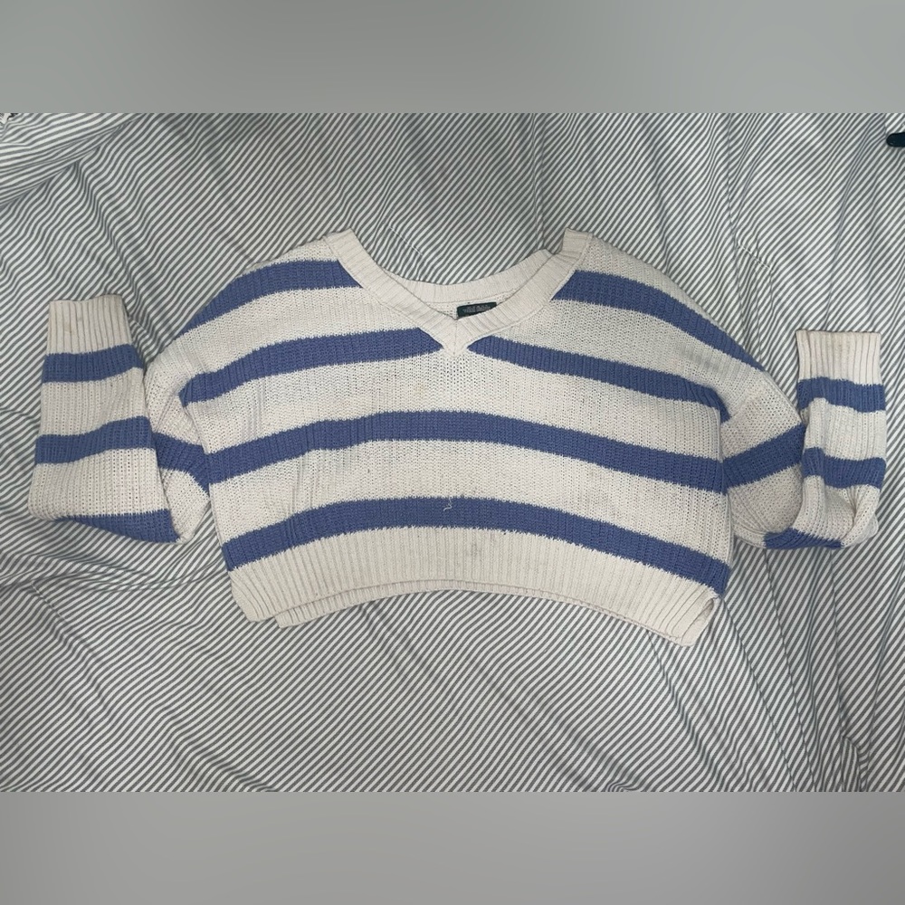 Cropped crocheted sweater